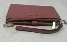 Load image into Gallery viewer, Michael Kors Womens Jet Set Pink Pebbled Leather ID Window Wristlet Wallet