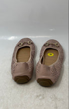 Load image into Gallery viewer, ME TOO Womens Pink Leather Round Toe Slip-On Ballet Flat Size 9