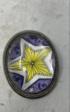 Load image into Gallery viewer, Vintage Yellow Star Design Collectible Glass Oval Shape Paperweight