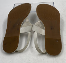 Load image into Gallery viewer, Authentic Tory Burch Womens Bryce White Slingback Sandals Size 8.5M Damaged