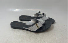 Load image into Gallery viewer, Melissa+Jason Wu Womens Silver Bow Jelly Slip-On Flip-Flop Sandals Size 8