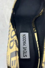 Load image into Gallery viewer, Steve Madden Womens Gold & Black Pointed Toe Slip-On Pump Heels Size 9