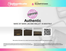 Load image into Gallery viewer, Authentic Marc By Marc Jacobs Womens Gray Leather Wristlet Wallet Damaged