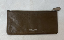 Load image into Gallery viewer, Coach Womens Brown Pebbled Leather Outer Pockets Coin Wallet
