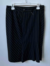 Load image into Gallery viewer, Express Womens Black Beige Pinstriped Back Button Straight & Pencil Skirt Size 8