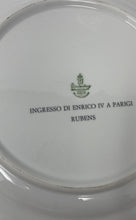 Load image into Gallery viewer, Winterling Ingresso Di Enrico IV A Parigi Gold Trim Collector Plates