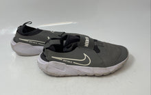 Load image into Gallery viewer, Nike Kids Flex Runner 2 Gray White Low Top Slip-On Sneaker Shoes Size 3.5Y