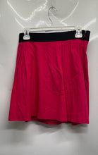 Load image into Gallery viewer, Express Womens Pink Regular Fit Side Zip Pleated Front Mini Skirt Size XS
