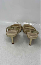Load image into Gallery viewer, Vince Camuto Womens Savesha Gold Tone Leather Kitten Slingback Sandals Size 7.5M