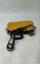 Load image into Gallery viewer, Vera Pelle Womens Yellow Pebble Leather Adjustable Strap Crossbody Bag