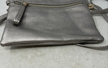 Load image into Gallery viewer, Giani Bernini Womens Silver-Tone Leather Adjustable Strap Crossbody Bag w/ Tags