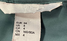 Load image into Gallery viewer, H&M Womens Green Collared Long Sleeve Button-Up Shirt Size 4