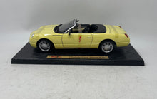 Load image into Gallery viewer, Maisto Special Edition Thunderbird Show Convertible Diecast Model Car