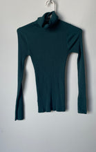 Load image into Gallery viewer, Loft Womens Green Ribbed Turtleneck Long Sleeve Pullover Sweater Size XS