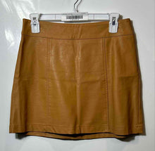 Load image into Gallery viewer, Forever 21 Womens Tan High Rise Back Zip Short A-Line Skirt Size Medium