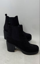 Load image into Gallery viewer, Dream Pairs Womens Black Suede Round Toe Pull-On Ankle Chelsea Boots Size 6.5