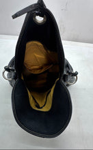 Load image into Gallery viewer, Cuoio Womens Black Leather Single Strap Outer Pockets Flap Over Shoulder Bag