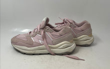 Load image into Gallery viewer, New Balance Womens 57/40 Pink Low Top Lace-Up Sneaker Shoes Size 8