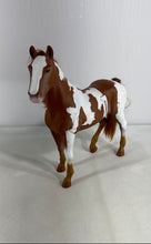 Load image into Gallery viewer, Our Generation 20-Inch Brown White With Blonde Hair Poseable Pinto Toy Horse