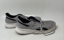 Load image into Gallery viewer, Reebok Mens Speed Breeze Black Gray Low Top Lace-Up Sneaker Shoes Size 8.5