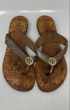 Load image into Gallery viewer, Authentic Tory Burch Womens Thora Brown Gold Flip Flop Sandals Size 7M Damaged