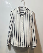Load image into Gallery viewer, Express Mens Black White Collared Long Sleeve Button-Up Shirt Size XS