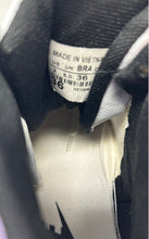 Load image into Gallery viewer, Nike Kids Air Jordan 1 Mid SE Pink White Purple Lace-Up Sneaker Shoes Size 2