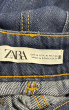 Load image into Gallery viewer, Zara Womens Blue Denim Dark Wash Pockets Button Fly Wide-Leg Jeans Size 4