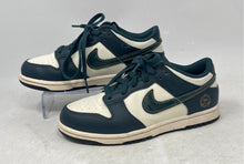 Load image into Gallery viewer, Nike Boys Dunk Low Green White Lace-Up Basketball Sneaker Shoes Size 2.5Y