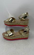 Load image into Gallery viewer, Aldo Womens Gold-Tone Open Toe Wedge Heel Platform Ankle Strap Sandals Size 8.5