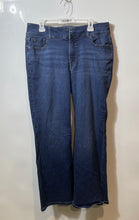 Load image into Gallery viewer, Lane Bryant Womens Blue Denim Pockets Medium Wash High-Rise Wide-Leg Jeans Sz 16