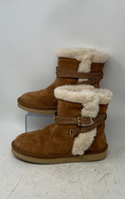 Load image into Gallery viewer, Michael Kors Womens Sandy Brown White Leather Round Toe Ankle Winter Boots Sz 8M