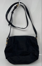 Load image into Gallery viewer, Authentic Marc Jacobs Womens Preppy Black Adjustable Strap Crossbody Bag Damaged