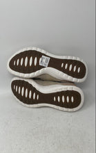 Load image into Gallery viewer, Clarks Womens Teagan Go 13288 Beige Slip-On Low Top Sneaker Shoes Size 8