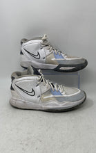 Load image into Gallery viewer, Nike Kids Kyrie Infinity DD0334-102 White Gray Basketball Shoes Size 6.5Y