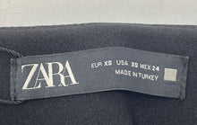 Load image into Gallery viewer, Zara Womens Black Stretch Belt Loops Side Zip Regular Fit Mini Skort Size XS