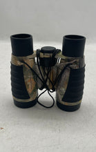 Load image into Gallery viewer, Camouflage Field View Optics Hunting Binoculars With Neck Strap In Case