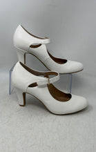 Load image into Gallery viewer, Giani Bernini Womens Velma White Round Toe Mary Jane Heels Size 9M