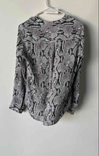 Load image into Gallery viewer, Express Womens Gray Black Snake Print Long Sleeve V-Neck 1/4 Zip Blouse Top Sz S