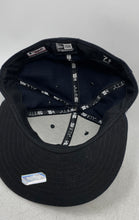 Load image into Gallery viewer, New Era 59Fifty Mens Black MLB New York Yankees On-Field Baseball Cap Size 7 5/8