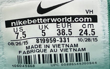 Load image into Gallery viewer, Nike Womens Darwin Hyper 819959-331 Turquoise Sneaker Shoes Size 7.5