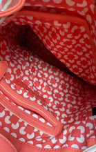 Load image into Gallery viewer, Vera Bradley Womens Pink Cream Leather Inner Pocket Shoulder Strap Crossbody Bag