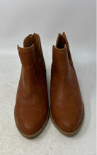 Load image into Gallery viewer, Sam & Libby Womens Westy Cali Brown Block Heel Back-Zip Ankle Booties Size 5