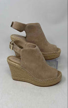 Load image into Gallery viewer, Kenneth Cole Womens Olivia Light Brown Wedge Heel Espadrille Sandals Size 7.5