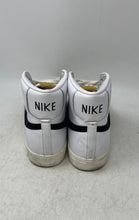 Load image into Gallery viewer, Nike Mens Blazer Mid '77 Vintage BQ6806-100 White Lace-Up Sneaker Shoes Size 10