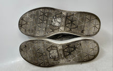 Load image into Gallery viewer, Aldo Womens Carapetos White Bemine Valentines Day Rhinestone Sneaker Shoes Sz 7