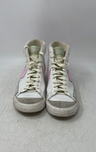 Load image into Gallery viewer, Nike Boys Blazer Mid 77 DA4086-106 White Pink Gray Lace-Up Running Shoes Size 7Y