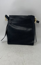 Load image into Gallery viewer, Cuir Veritable Womens Black Genuine Leather Inner Pockets Zipper Shoulder Bag