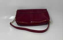 Load image into Gallery viewer, Liz Claiborne Womens Red Croc Embossed Leather Chain Strap Flap Shoulder Handbag