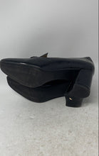 Load image into Gallery viewer, Naturalizer Womens Wynrie Black Leather Slip-On Square Toe Loafer Heels Size 9